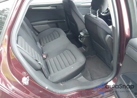 2013 Ford Fusion Se z USA, uszkodzony, nr VIN 3FA6P0HR2DR317945